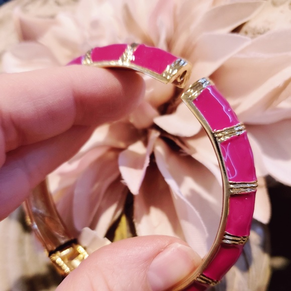 NWT| Hinged Fuschia Enamel Bracelet - Picture 3 of 5